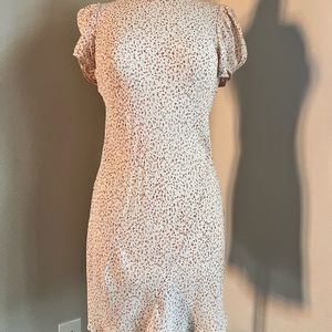 Doen size S dress. Mint condition